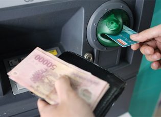 Trả lởi câu hỏi chuyển tiền qua thẻ ATM khác ngân hàng được không?